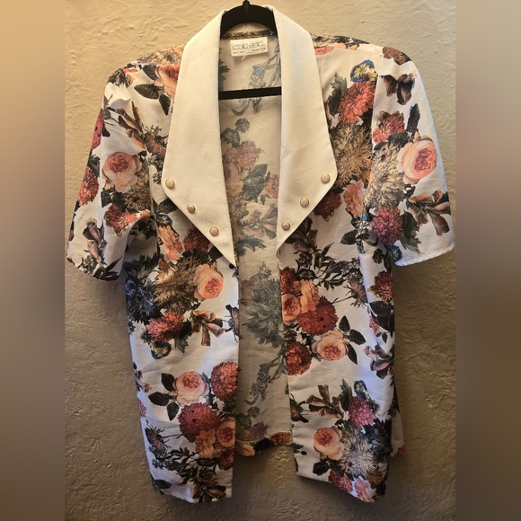 Vintage Floral Statement Blazer – Made in Canada – Lightweight Layer 80s - Picture 3 of 7